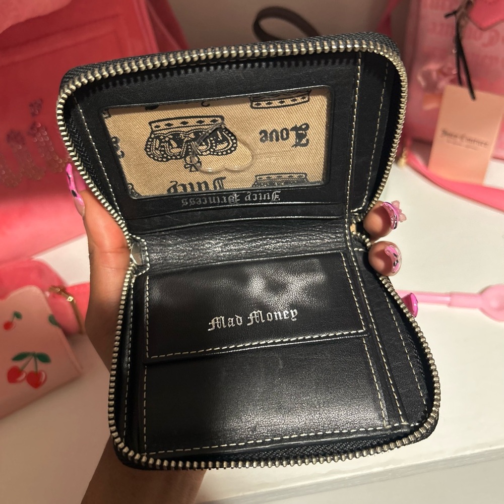 Sold π Vintage Juicy Couture βSome Girls Have All The Juicyβ Wallet (Black) - Picture 5 of 6
